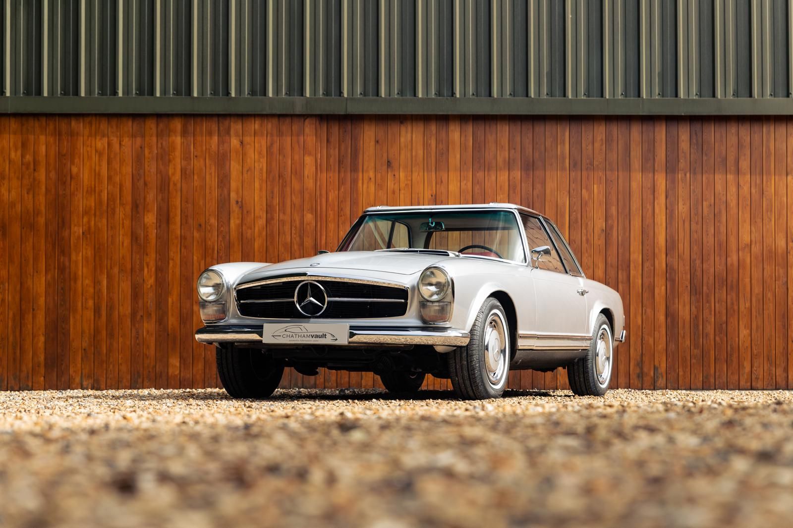 1967 Mercedes SL Class 280 SL Pagoda