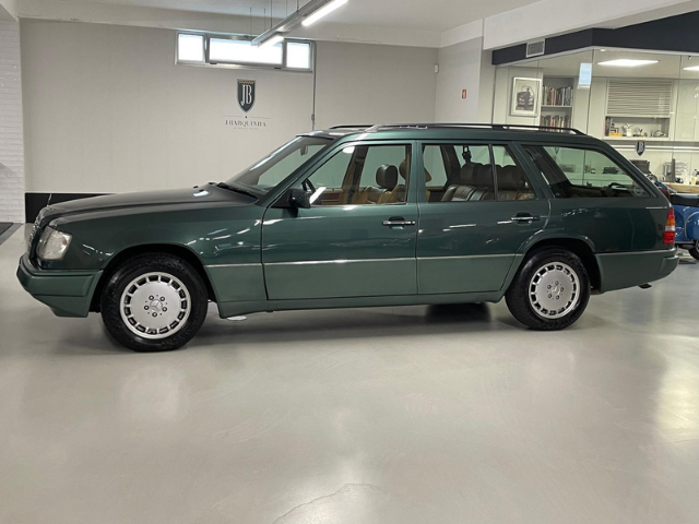 1993 Mercedes E 320 Station - 2 1993 Mercedes E 320 Station - 2
