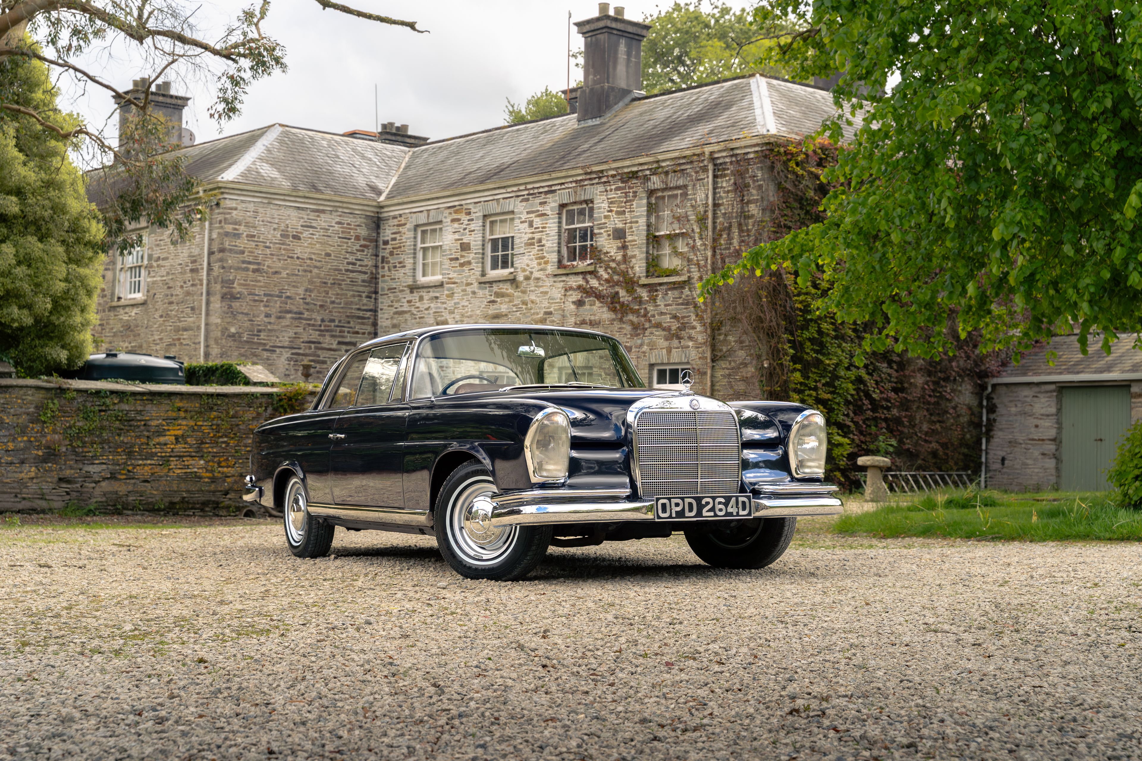 1965 Mercedes 220 220