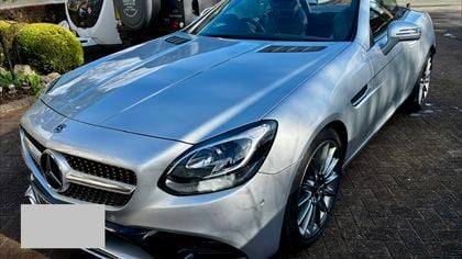 Mercedes SLC Series 560 SLC