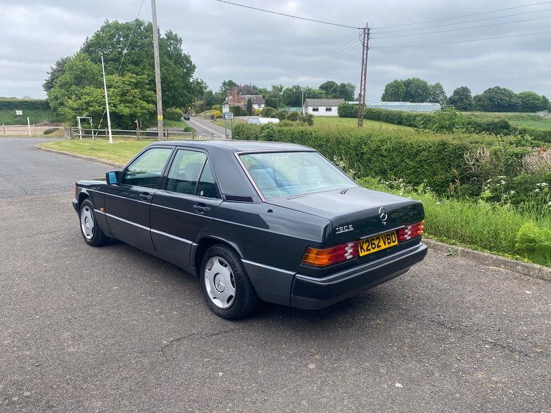 1992 Mercedes 190 E - 2 1992 Mercedes 190 E - 2