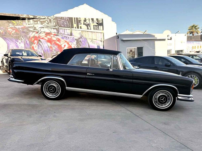1967 Mercedes 250 - 2 1967 Mercedes 250 - 2
