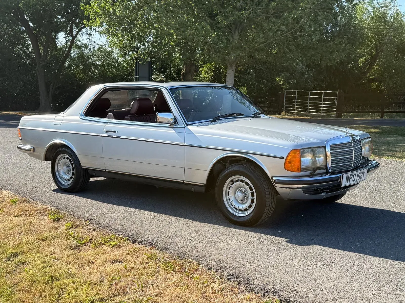 1985 Mercedes 230 230 CE