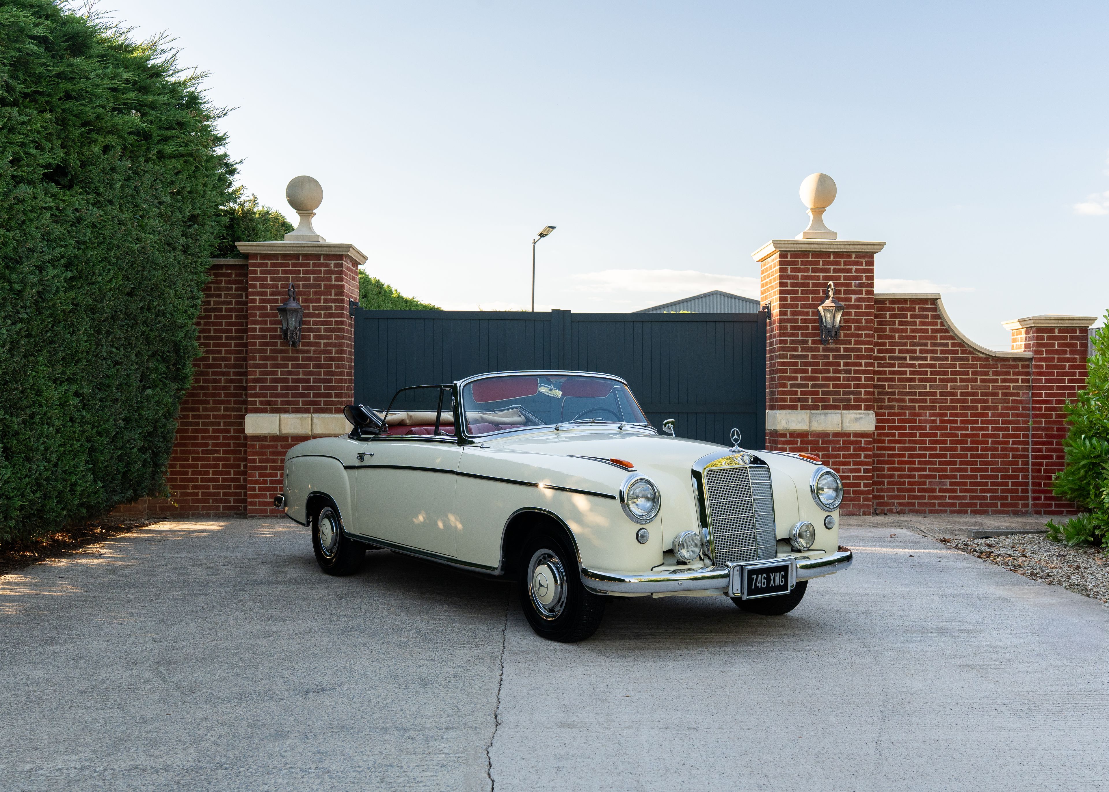 1956 Mercedes 220 220 S