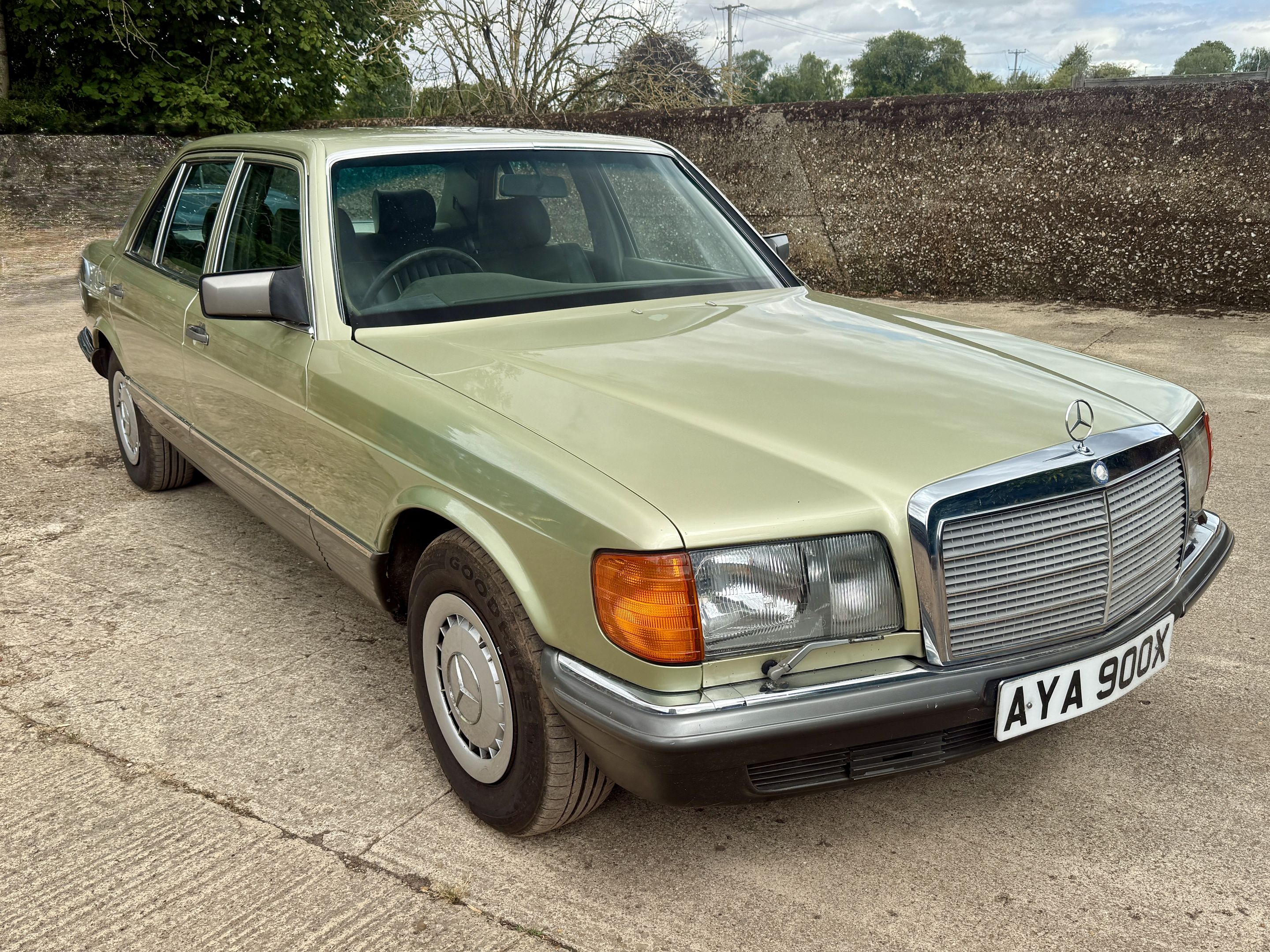 1981 Mercedes SEL Series 500 SEL