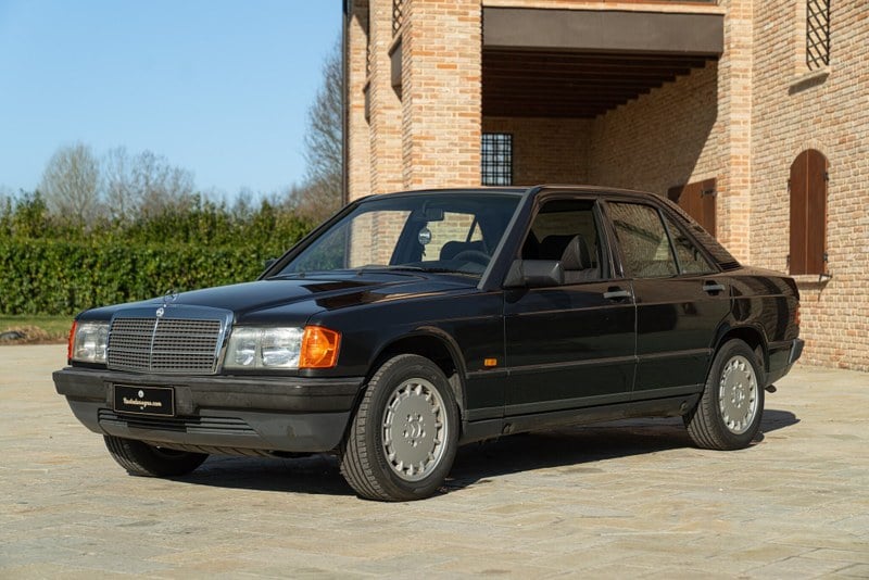 1988 Mercedes 190 E - 1 1988 Mercedes 190 E - 1