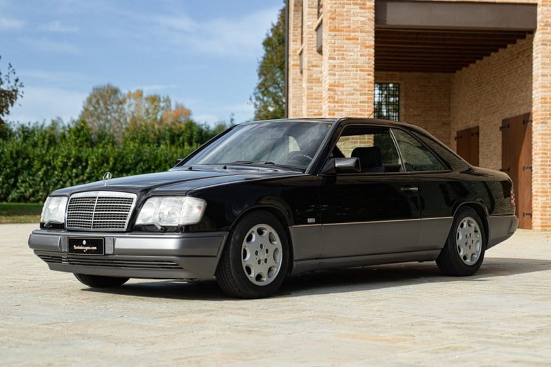 1990 Mercedes 200 - 1 1990 Mercedes 200 - 1