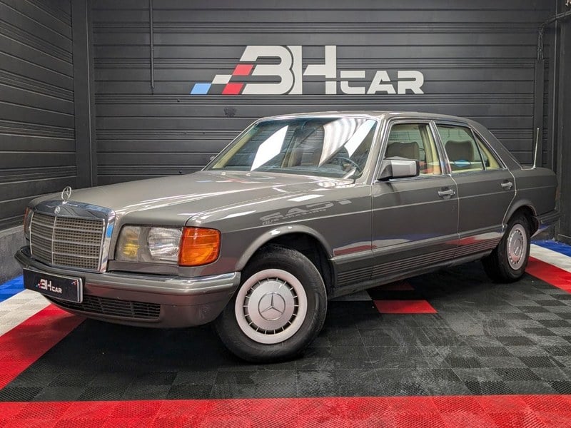 1984 Mercedes 280 - 1 1984 Mercedes 280 - 1