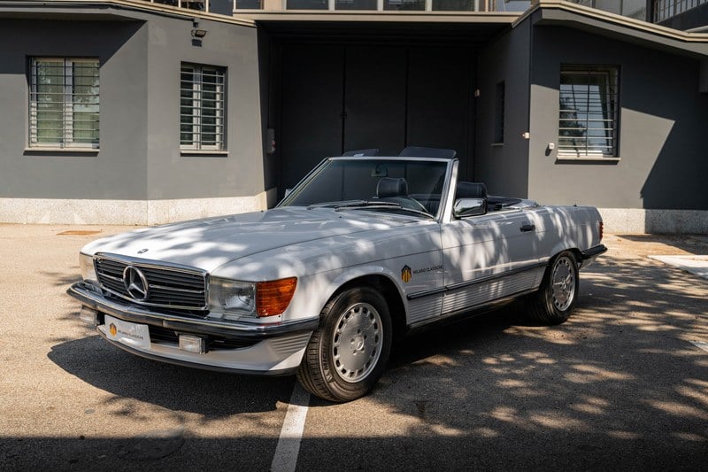 1986 Mercedes SL Class - 1 1986 Mercedes SL Class - 1