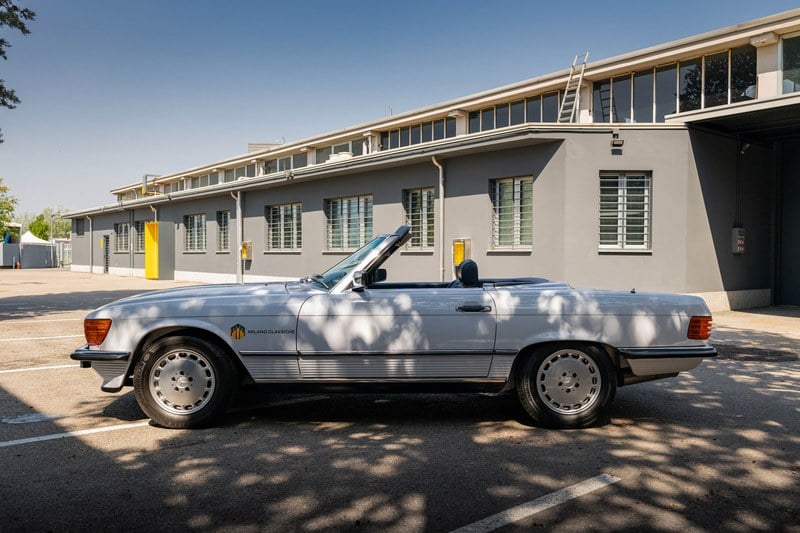 1986 Mercedes SL Class - 2 1986 Mercedes SL Class - 2