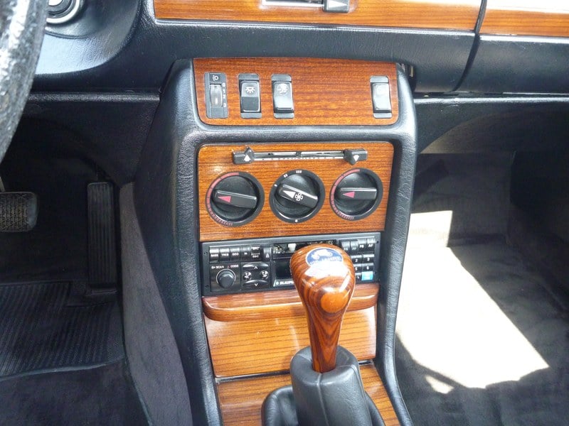 1985 Mercedes 123 230 CE - 2 1985 Mercedes 123 230 CE - 2