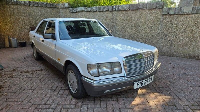 1988 Mercedes 300 - 1 1988 Mercedes 300 - 1