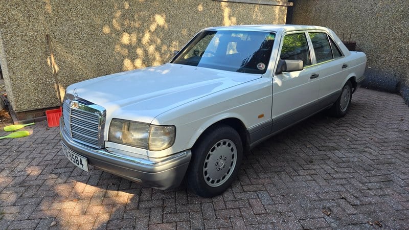 1988 Mercedes 300 - 2 1988 Mercedes 300 - 2