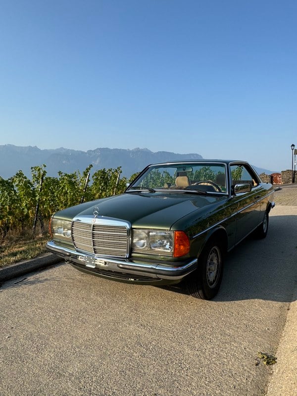 1984 Mercedes 280 - 1 1984 Mercedes 280 - 1