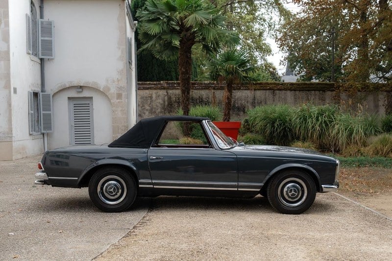 1964 Mercedes 230 - 2 1964 Mercedes 230 - 2