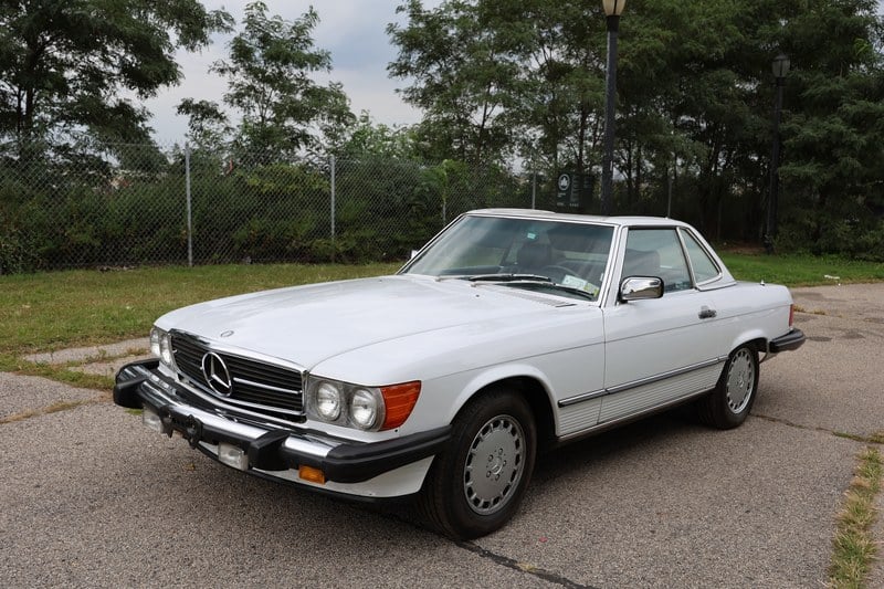1986 Mercedes SL Class - 1 1986 Mercedes SL Class - 1
