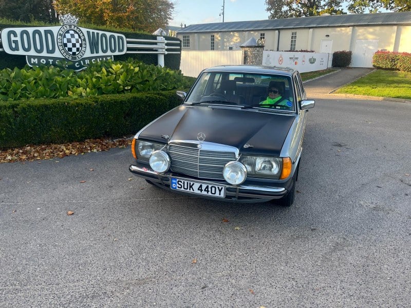 1982 Mercedes 230 - 2 1982 Mercedes 230 - 2