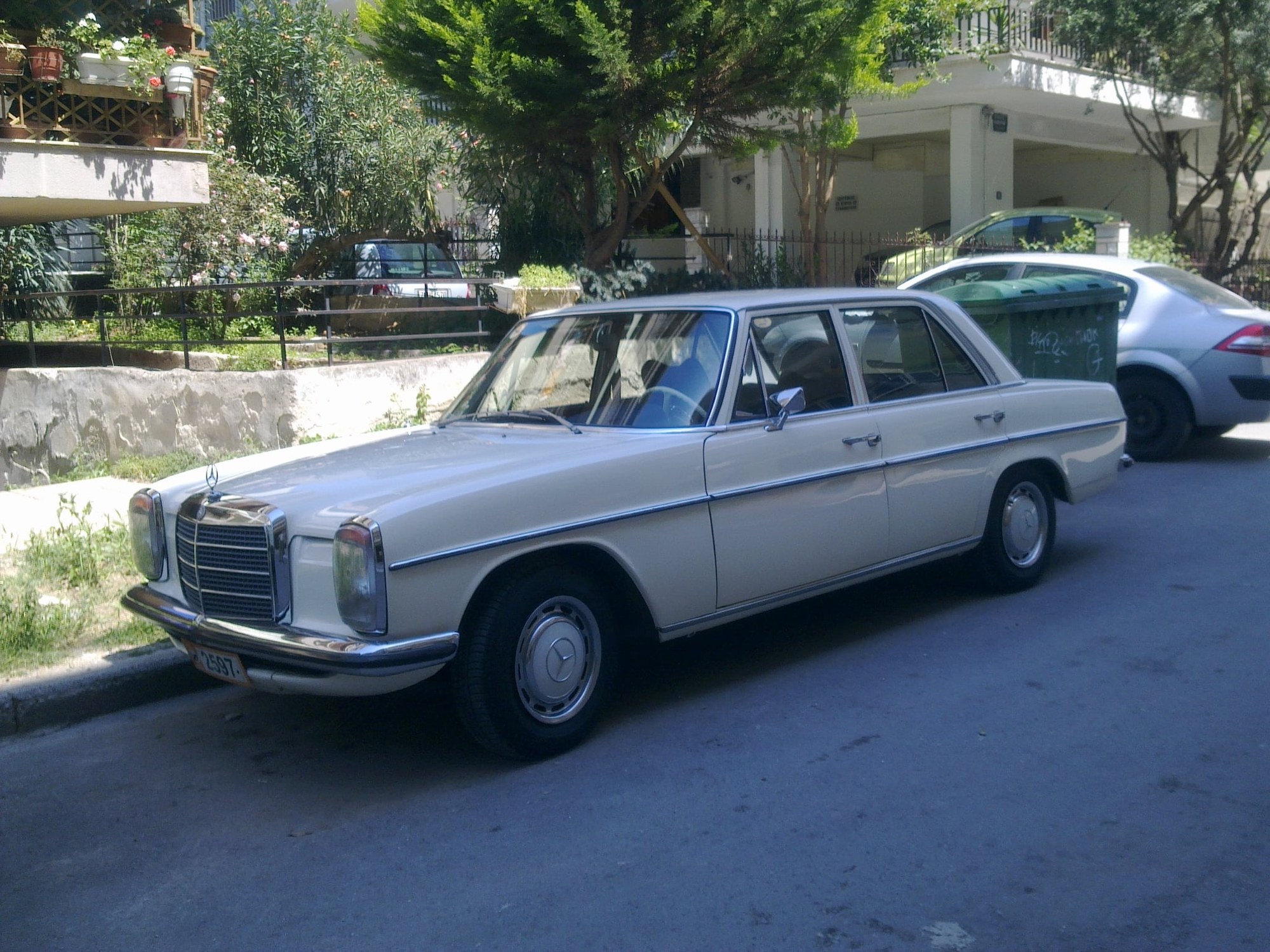 1968 Mercedes 200 W115 200, foto 2