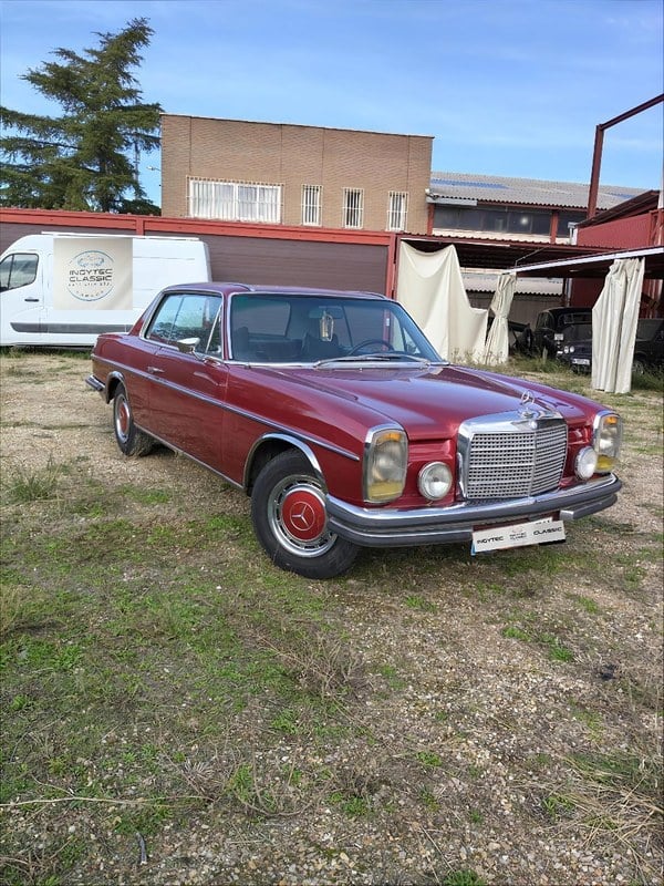 1983 Mercedes 250 - 1 1983 Mercedes 250 - 1