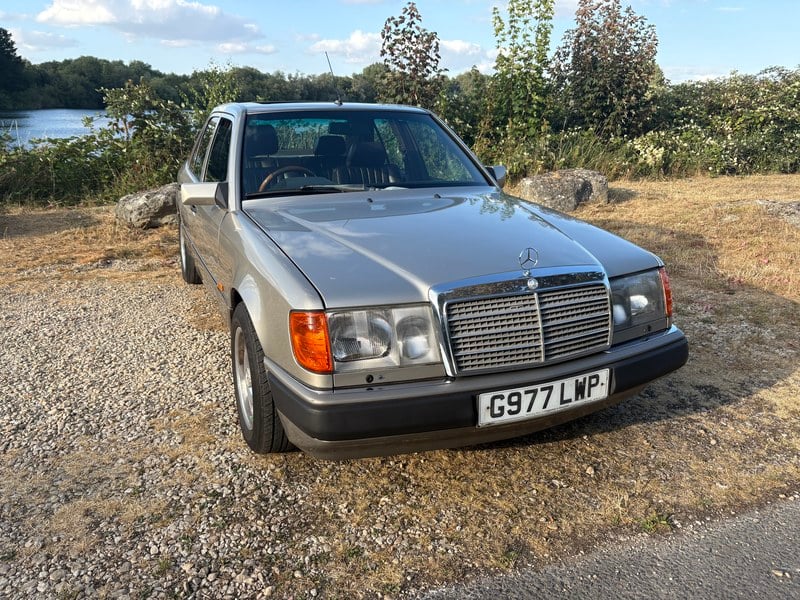 1990 Mercedes E Class - 2 1990 Mercedes E Class - 2