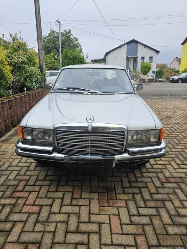 1978 Mercedes 280 - 1 1978 Mercedes 280 - 1