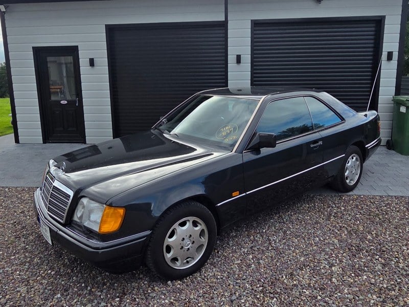 1994 Mercedes E Class - 1 1994 Mercedes E Class - 1