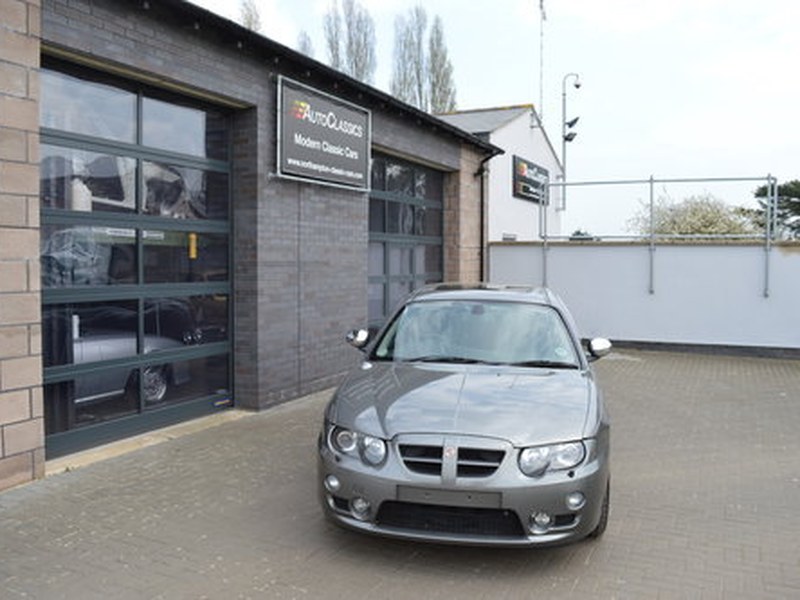 MG ZT SE 260 V8 -Beautiful condition, 42,000 miles.