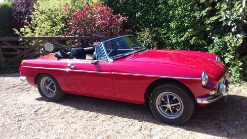 1971 MGB Roadster Red with Overdrive In vendita