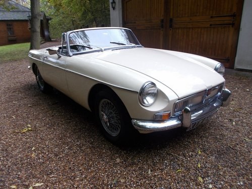 MGB Roadster 1973 Old English White  SOLD