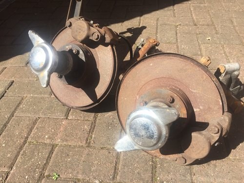 1959 MG spin lock front wheel hubs with disc brakes SOLD