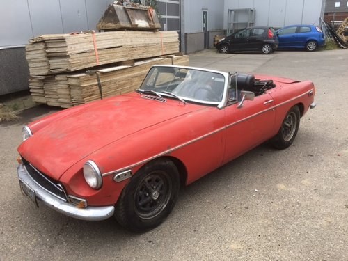 red 1972 MGB for sale For Sale