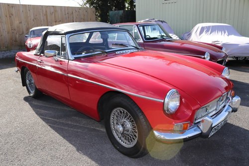 1970 MGB Roadster, tartan red, wires and overdrive. For Sale