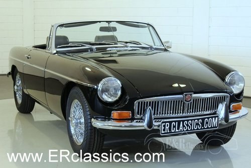 MGB Roadster 1972 restored, wire wheels For Sale