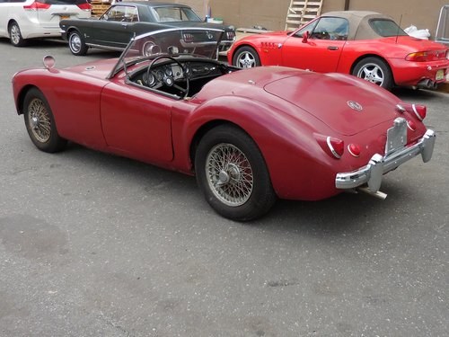 MGA 1957 - sturdy project car - requires finishing In vendita