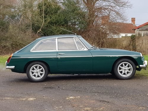 MG B GT, 1972, British Racing Green VERKAUFT
