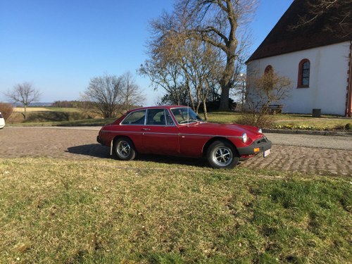 1975 Wanted MGB GT 1800 in Harvest gold