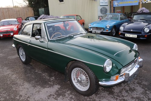 1969 MGC GT< UK Car with triple webers For Sale