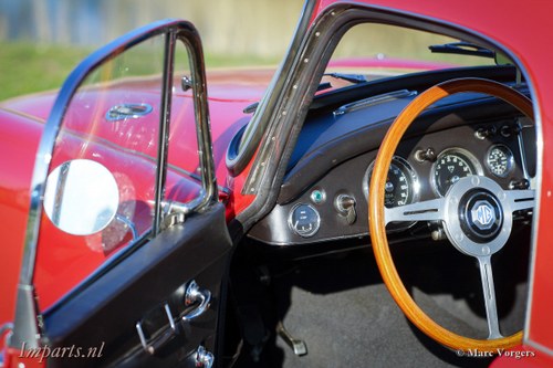 1959 Nice wooden steering wheel for MGA In vendita