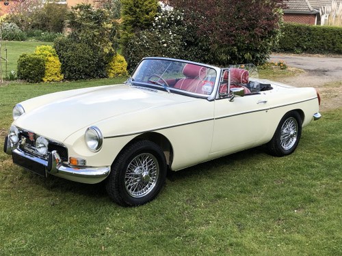 MGB ROADSTER-1972-SOLD SIMILAR REQUIRED VENDUTO