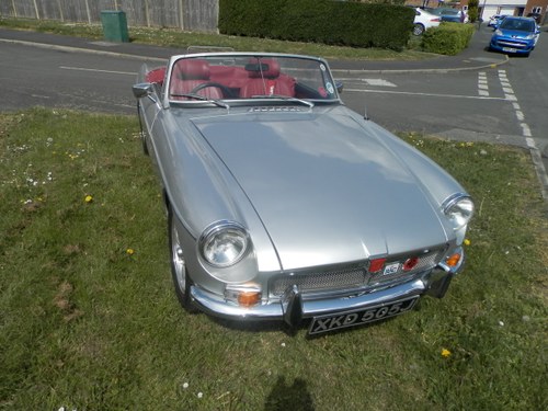 1970 MG B Roadster               Estimate (£): 7,000 - 9,000 For Sale by Auction