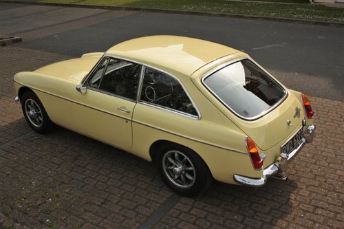 1968 Mk2 MGB GT -Primrose Yellow, Older Resto - MGBGT MG BGT VENDUTO