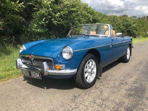 1973 mgb roadster great colour combination For Sale