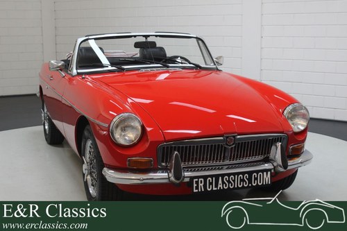 MG B Cabriolet 1973 Chrome wire wheels For Sale