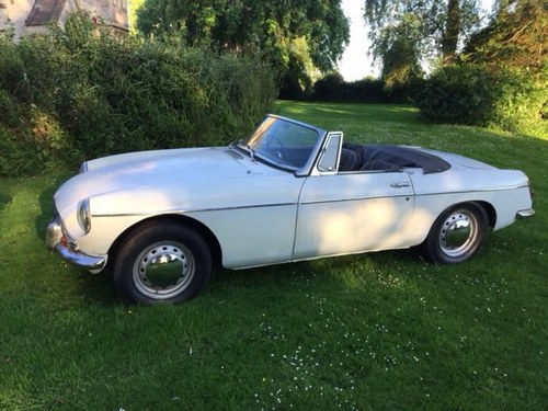 1965 MGB ROADSTER    For Sale