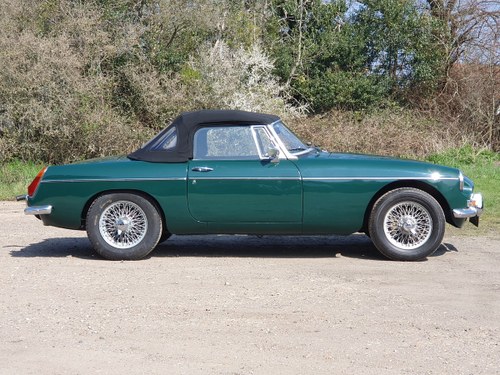 MG B Roadster, 1972, BRG, LHD For Sale