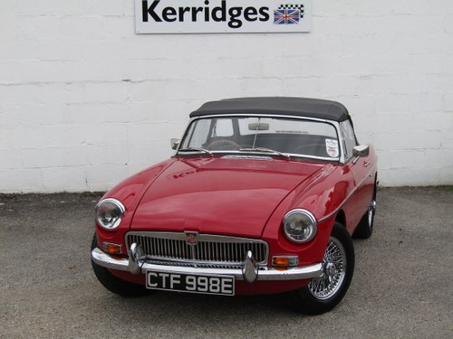 1967 MGB Roadster in Tartan Red (Heritage shell) For Sale