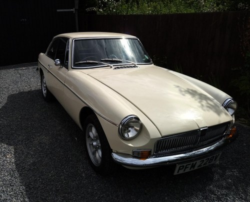MGB GT Old English White 1979 chrome conversion For Sale