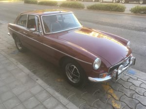 Magnificent restored 1973 MGB GT For Sale