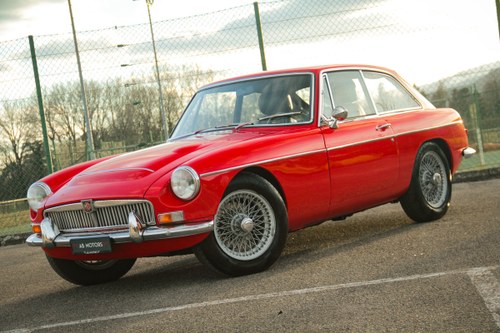 Very nice 1969 MG MGC GT LHD with huge history file VENDUTO