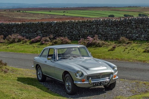 ***PRICED TO SELL!!***  1968 MGC GT In vendita